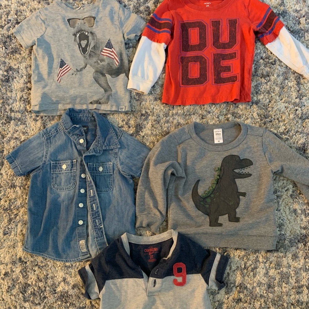 Lot of 24 mo and 2T boys tops